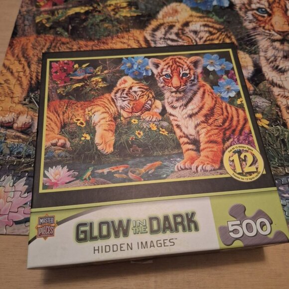 Glow Tiger Puzzle 500 Pieces Hodden Flowers Koi Fish Dark - Picture 1 of 7